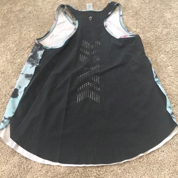 Ivivvia Tank - Picture 3 of 4